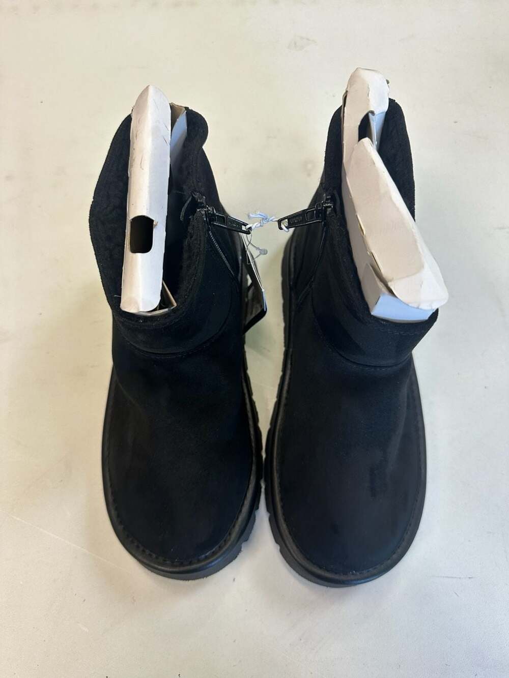 Universal Thread May Black Boots Size 6
